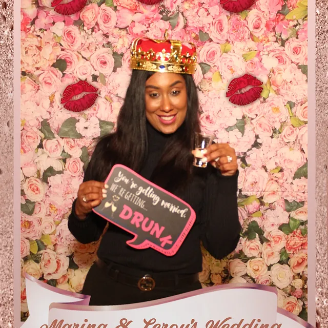 Bossinbooth Magic Mirror Selfie Party Event Hire 